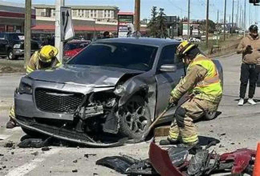 ਕੈਲਗਰੀ ਵਿੱਚ ਕਈ ਵਾਹਨਾਂ ਦੀ ਹੋਈ ਆਪਸ ਵਿੱਚ ਟੱਕਰ, ਡਰਾਈਵਰ ਫਰਾਰ