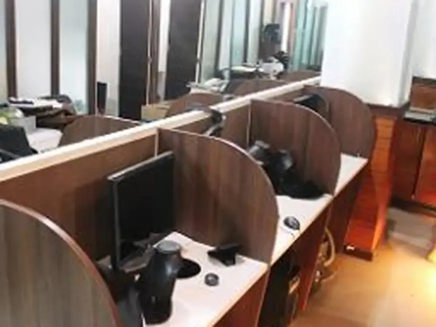 ਗੈਰ ਕਾਨੂੰਨੀ ਕਾਲ ਸੈਂਟਰ: 50 ਕਰੋੜ ਦੀ ਠੱਗੀ ਮਾਰਨ ਵਾਲੇ 8 ਵਿਅਕਤੀ ਕਾਬੂ