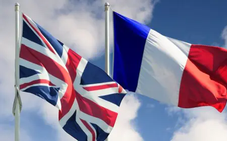 ਯੂਕੇ ਅਤੇ ਫਰਾਂਸ ਵਿਚਕਾਰ ਹੋਏ ਵਾਪਸੀ ਸਮਝੌਤੇ ਤਹਿਤ ਯੂਕੇ ਨੇ ਪਹਿਲੇ ਪ੍ਰਵਾਸੀਆਂ ਨੂੰ ਹਿਰਾਸਤ ਵਿੱਚ ਲਿਆ  