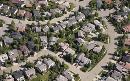 ਕੈਲਗਰੀ ਵਿੱਚ ਮੌਜੂਦਾ ਸਮੇਂ 20,000 ਸੈਕੰਡਰੀ ਸੂਟ ਰਜਿਸਟਰਡ