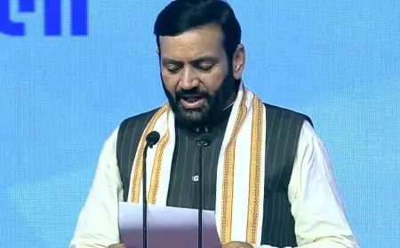 ਹਰਿਆਣਾ ਦੇ ਮੁੱਖ ਮੰਤਰੀ ਸੈਣੀ ਨੇ ਫਤਿਹਾਬਾਦ ਜ਼ਿਲ੍ਹੇ ਦੇ ਮੀਂਹ ਪ੍ਰਭਾਵਿਤ ਖੇਤਰਾਂ ਦਾ ਦੌਰਾ ਕਰਕੇ ਲਿਆ ਸਥਿਤੀ ਦਾ ਜਾਇਜ਼ਾ  