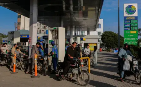 ਇਰਾਨ ਜੰਗ ਦੇ ਮੱਧ ਵਿਚ ਪਾਕਿਸਤਾਨ ‘ਚ ਇੰਧਨ ਦੀਆਂ ਕੀਮਤਾਂ ਵਿੱਚ ਵੱਡਾ ਵਾਧਾ