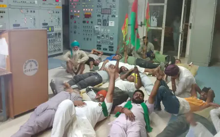 ਪੰਜਾਬ ਵਿੱਚ ਬਿਜਲੀ ਕੱਟਾਂ ਕਾਰਨ ਹਾਲਾਤ ਤਣਾਓਪੂਰਨ, ਸਬ-ਸਟੇਸ਼ਨਾਂ ’ਤੇ ਪ੍ਰਦਰਸ਼ਨ ਤੇ ਕਰਮਚਾਰੀ ਨਿਸ਼ਾਨੇ ’ਤੇ