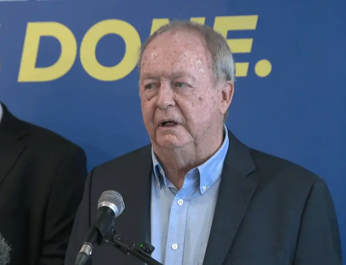 ਚਾਰ ਸਾਲ ਬਾਅਦ ਸਰੀ ਦੇ ਸਾਬਕਾ ਮੇਅਰ ਡੱਗ ਮੈਕਕੈਲਮ ਮੁੜ ਮੈਦਾਨ ‘ਚ