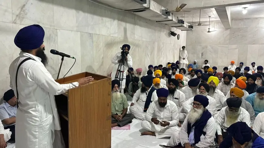 ਬੇਅਦਬੀ ਵਿਰੋਧੀ ਕਾਨੂੰਨ ਦੇ ਮਾਮਲੇ ’ਚ ਅਕਾਲ ਤਖ਼ਤ ਵੱਲੋਂ ਪੰਜਾਬ ਦੇ ਸਿੱਖ ਮੰਤਰੀਆਂ ਤੇ ਵਿਧਾਇਕਾਂ ਨੂੰ ਤਲਬ